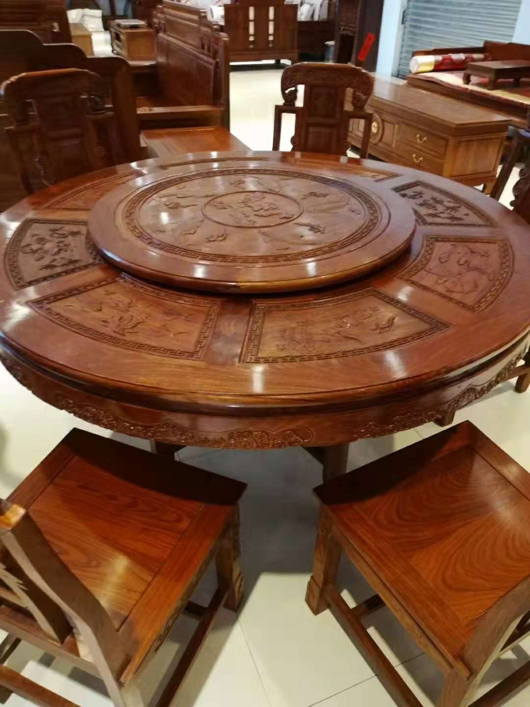 紅木圓臺(tái)餐桌.jpg